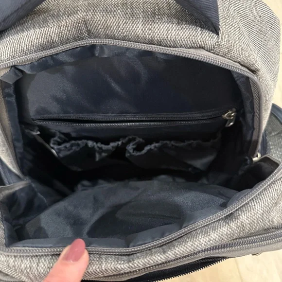 🌺 BB GEAR Navy Blue and Gray Diaper Bag Backpack - Picture 9 of 16